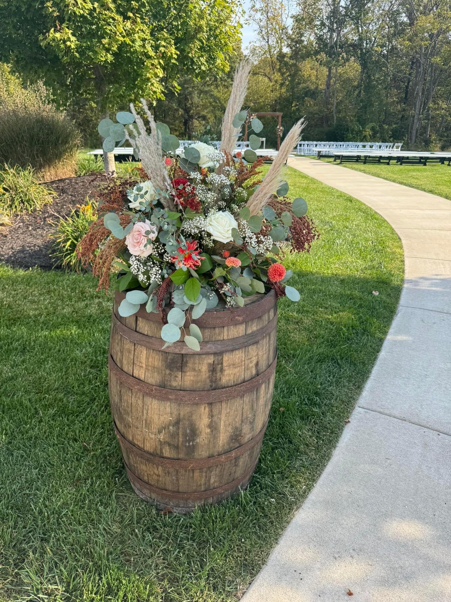 Crafting Your Dream Wedding with DIY Floral Arrangements