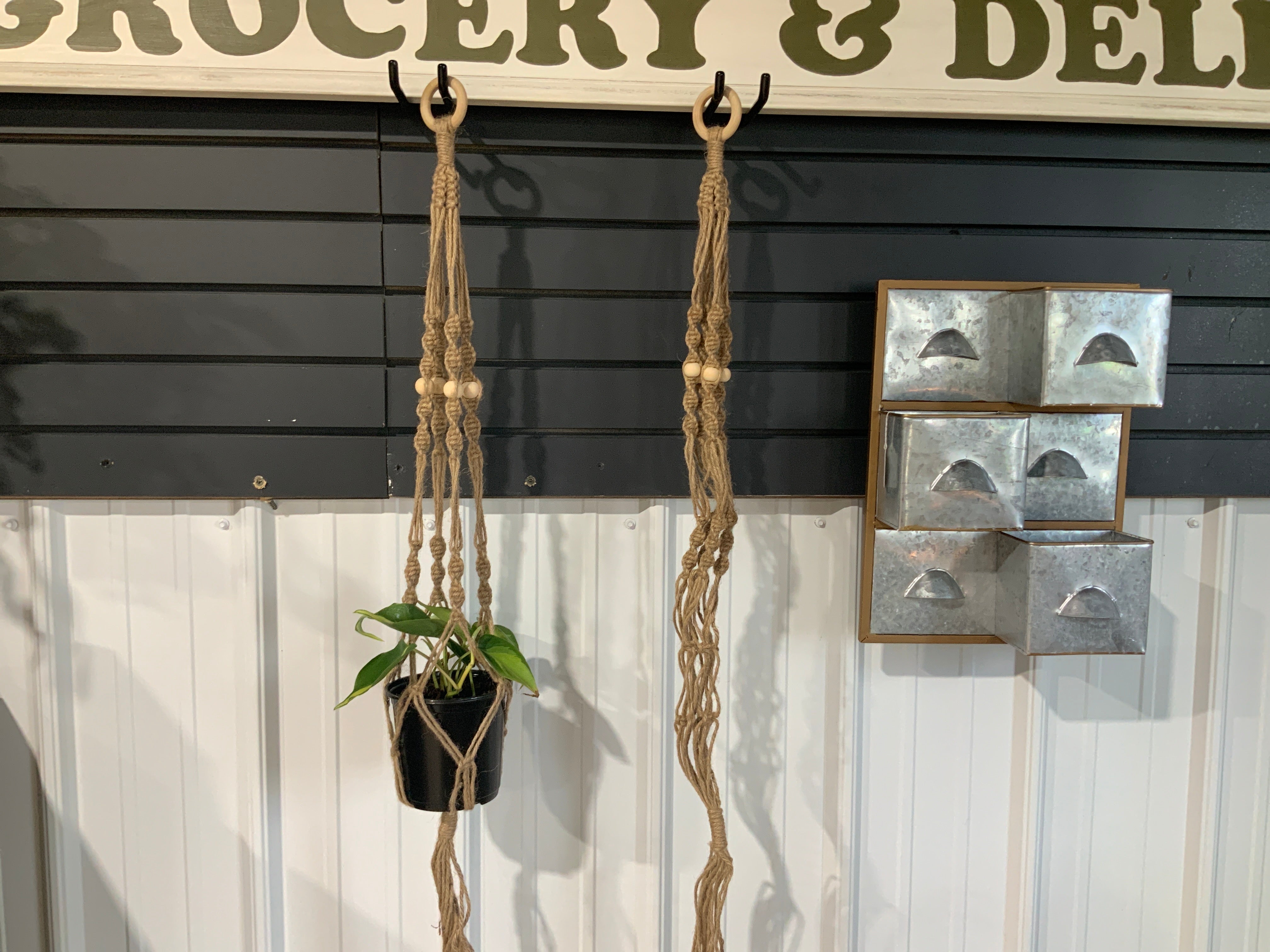 Macrame plant hanger