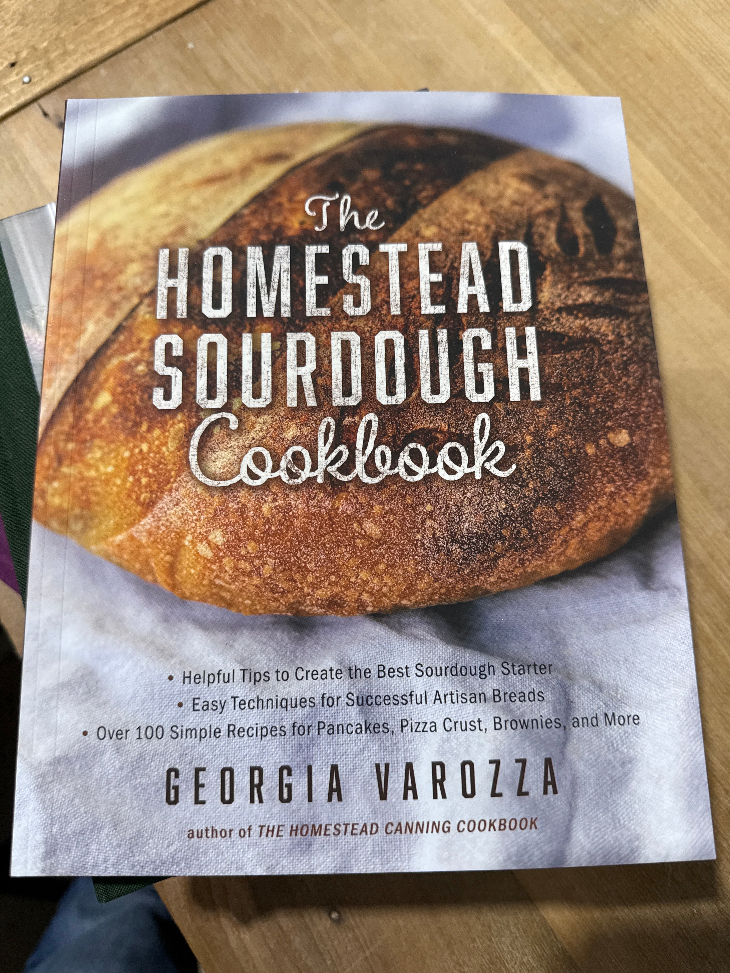 The Homestead Sourdough Cookbook - Georgia Varozza