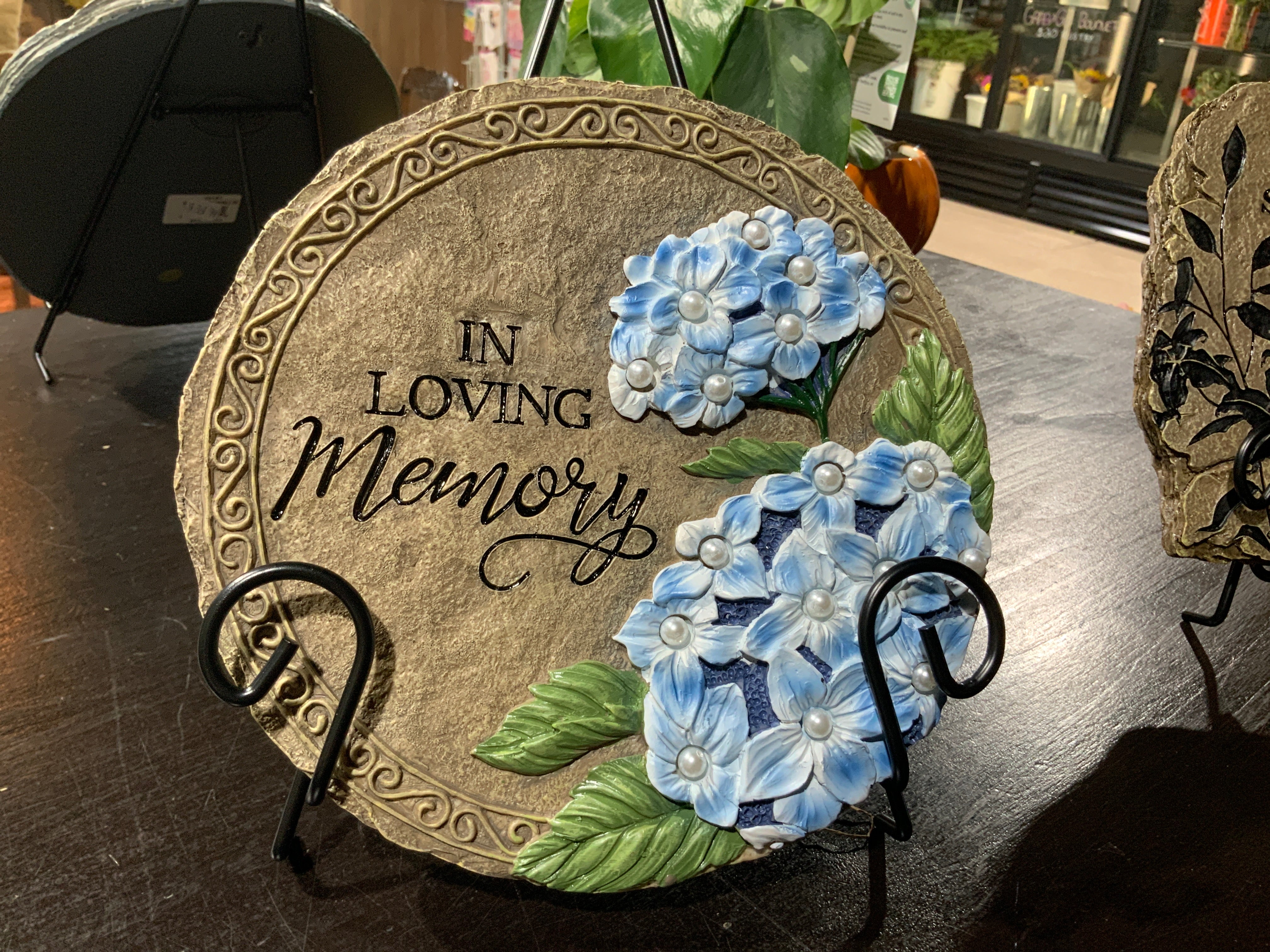 Carson “In loving memory” blue flower sympathy stone- 10196- with stand